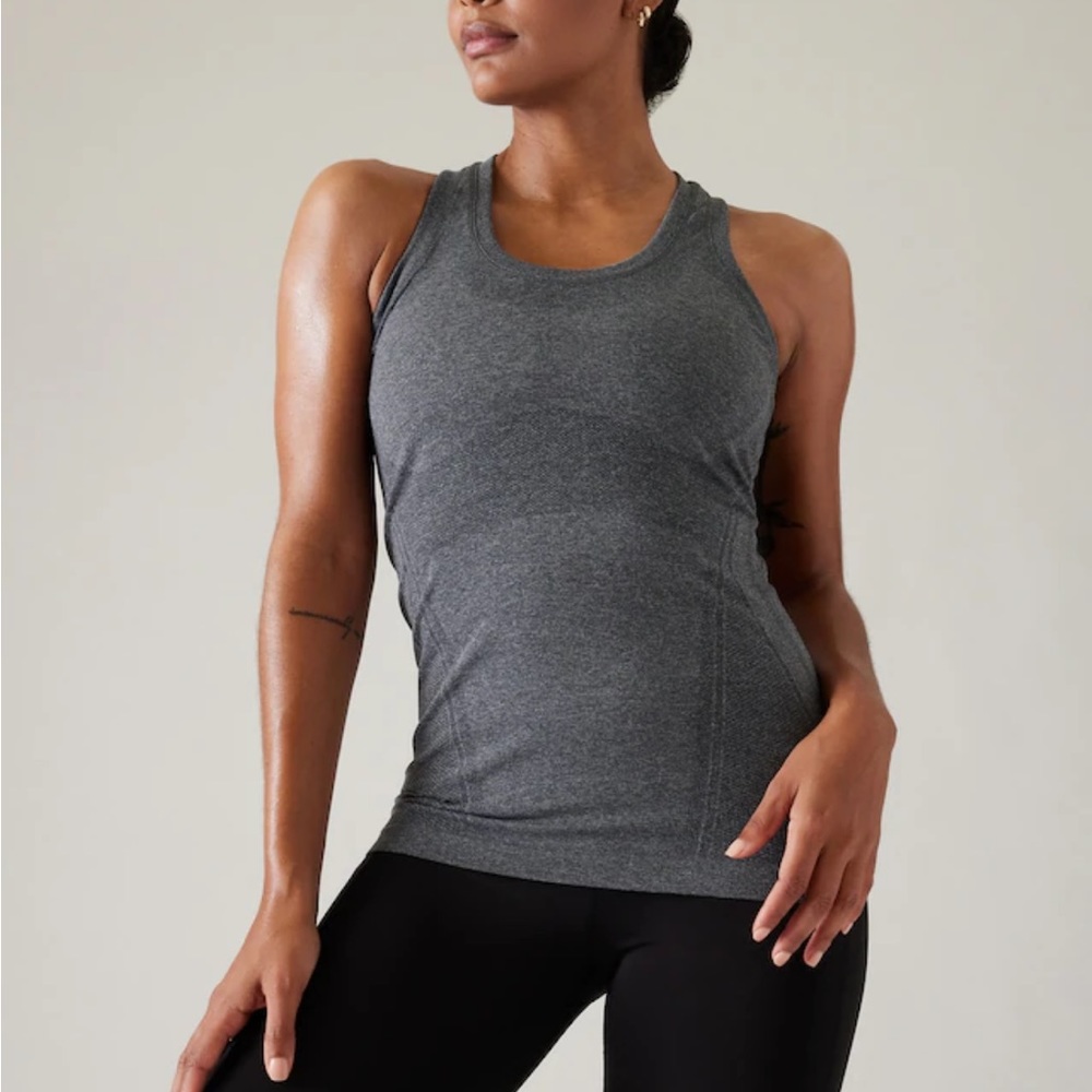 NWOT Athleta Momentum Heather Tank